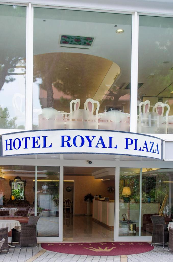 Hotel Royal Plaza Rimini Exterior photo